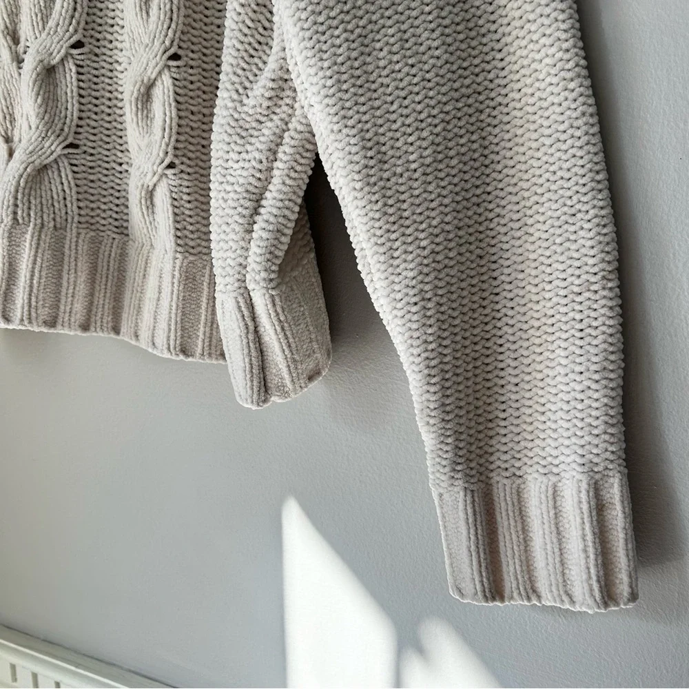 American Eagle Outfitters Cozy Cable Knit Sweater - Cream - Size M - Picture 4 of 9